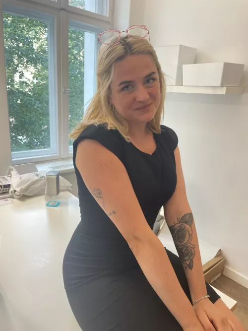 I'm your new favorite secretary by earn_hisher_keep