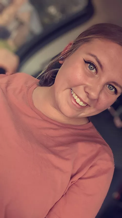 Just felt kinda pretty by Icy-Lemon-6922