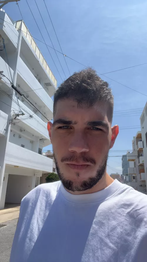 Manifesting a husband before I turn 30 🤞🏻 by SaladBoring1412