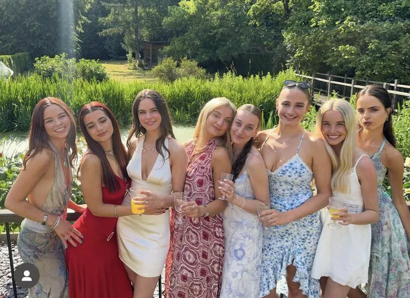 Pick one posted by External_Algae_4264