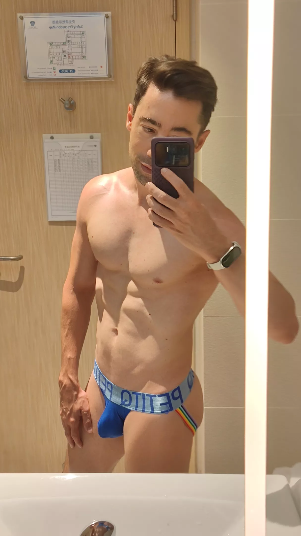Taking selfies at the doctor in my jockstrap g-string posted by arthusandnico