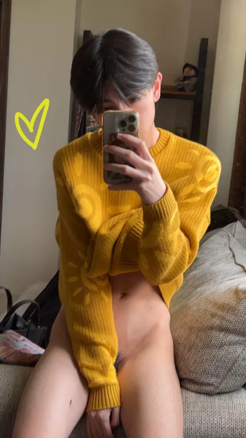 20, snap:ianaiko1311, asian bottom here looking for hot men to trade with ;) add me by symphiiy