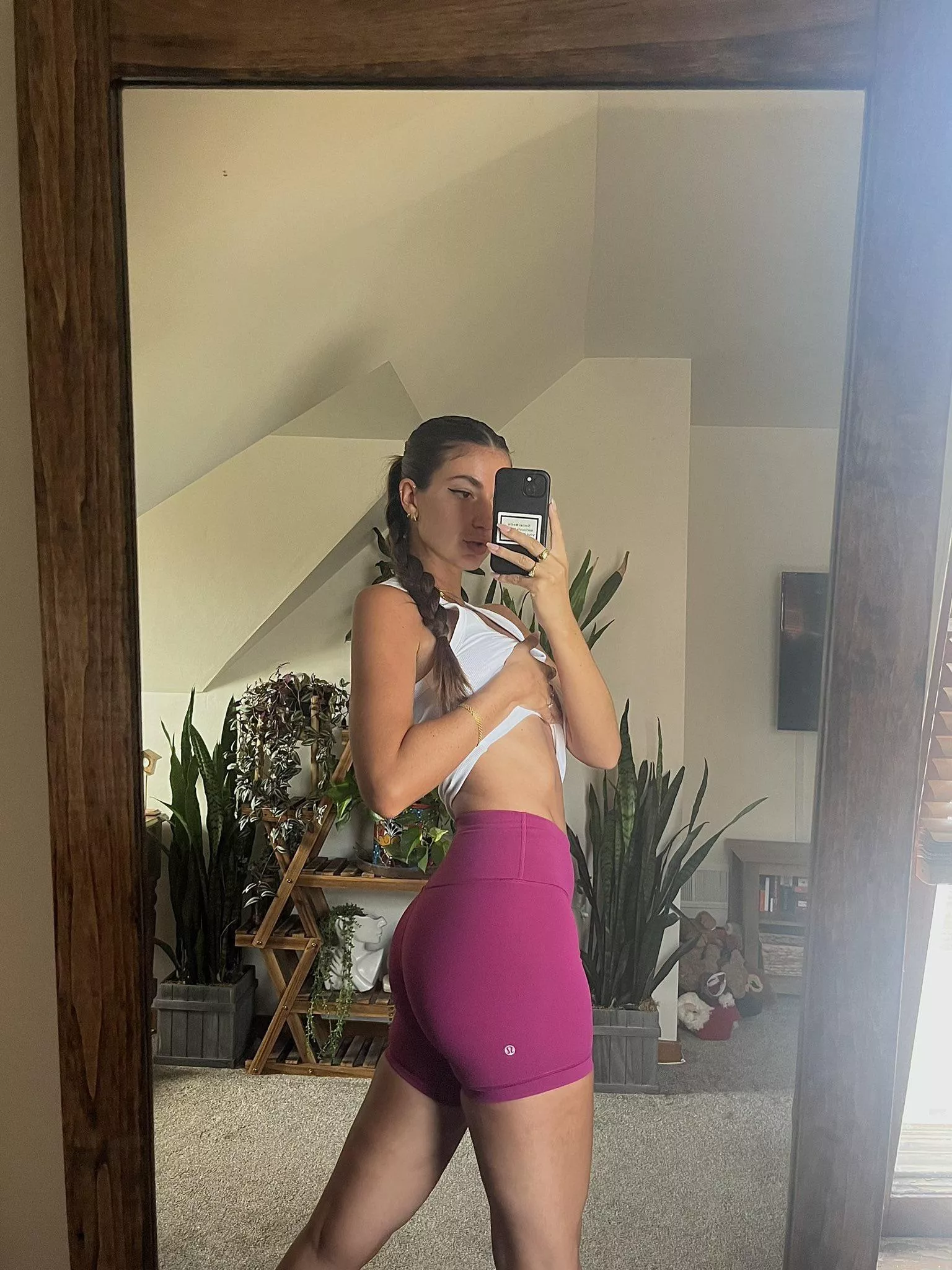 Brand new Lululemon posted by Queenally22