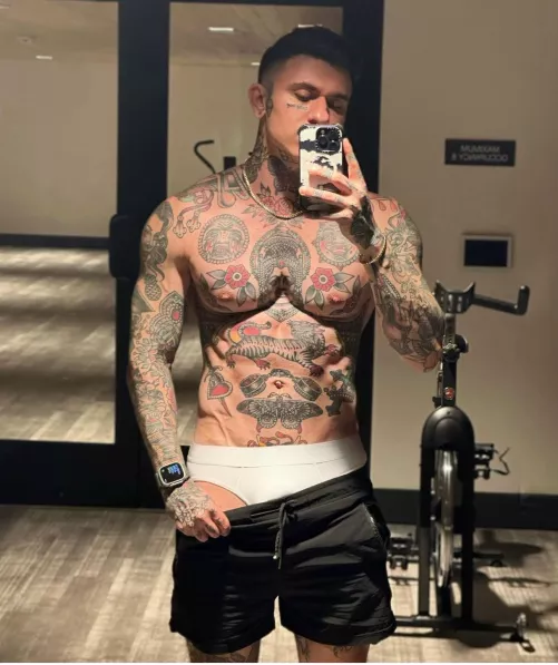 Do you need a spotter? [M] by adamxyau