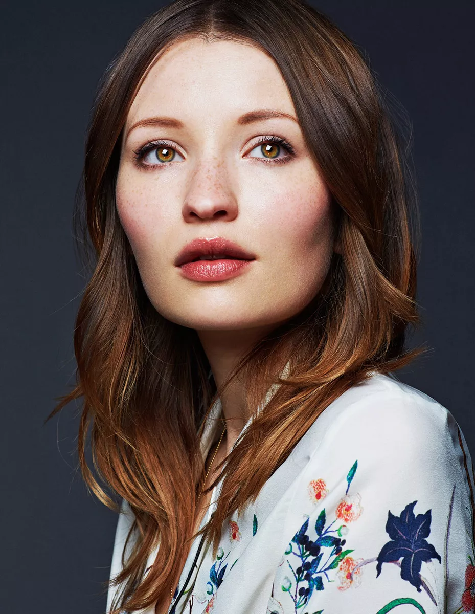 Emily Browning posted by godzilla98