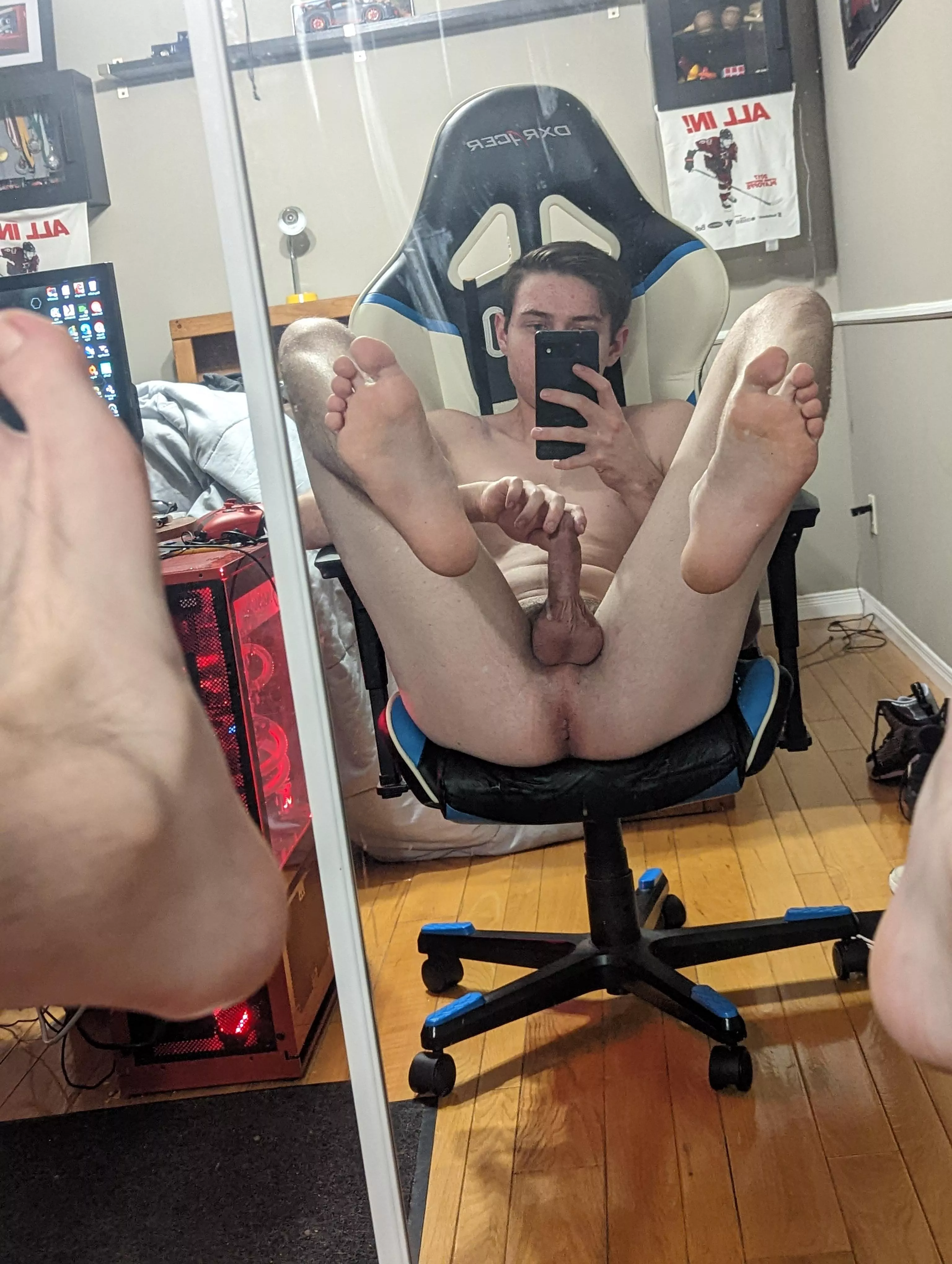 Grab on while you pound me posted by anonguy11871