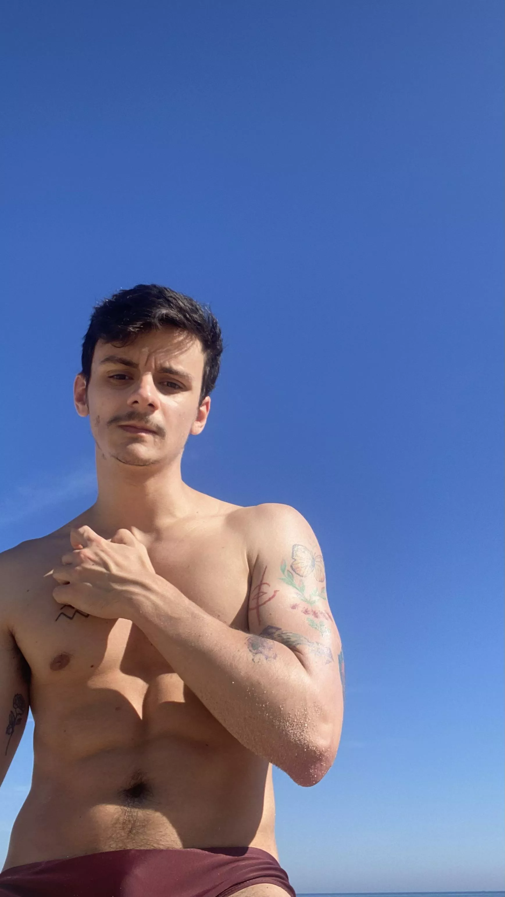 Hope everyone’s having a nice week ;) posted by Jhonesburguian