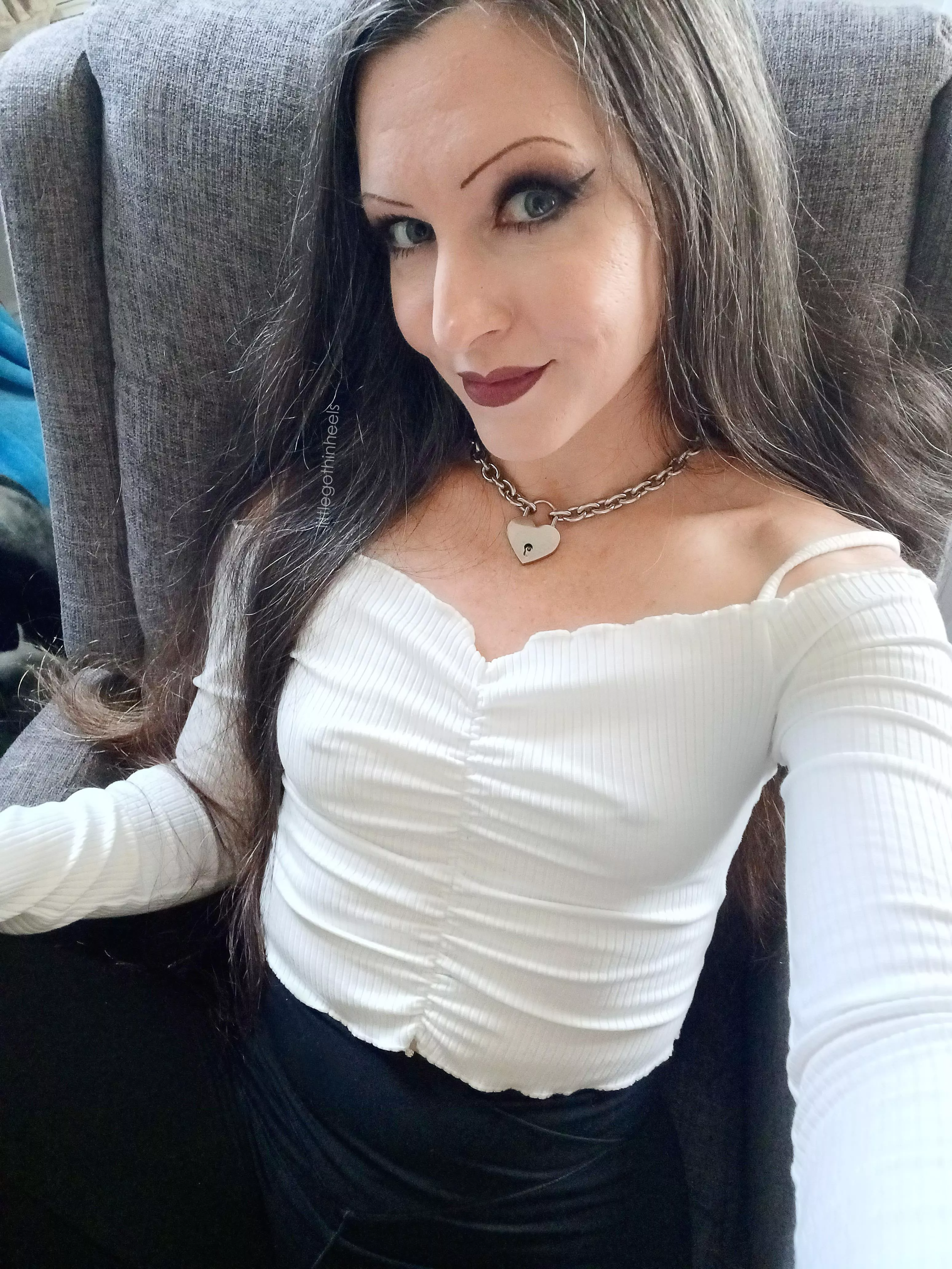 I don't own any bras honestly (42F) posted by littlegothinheels