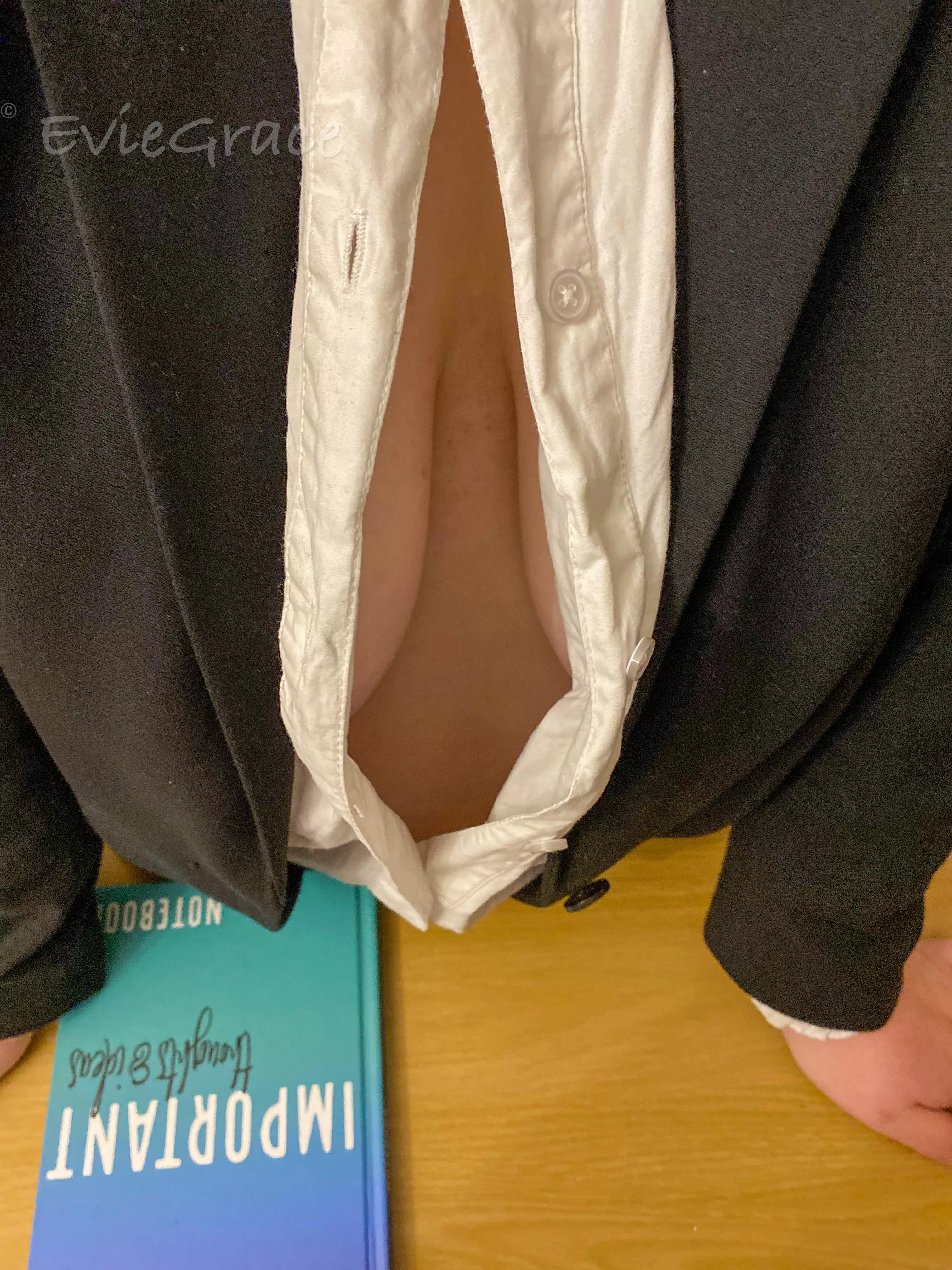 I don’t wear a bra in work posted by EeveeGracex