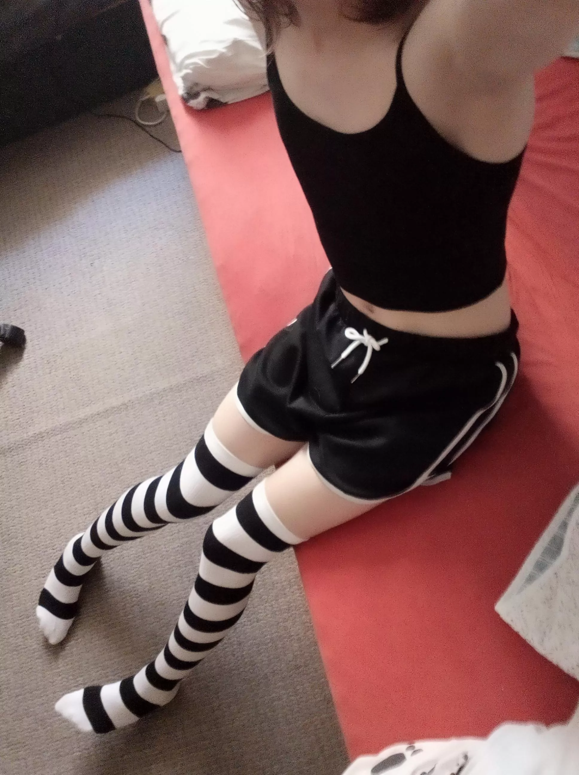 My first actually fem outfit, my friend helped me pick it :D posted by HotPepega