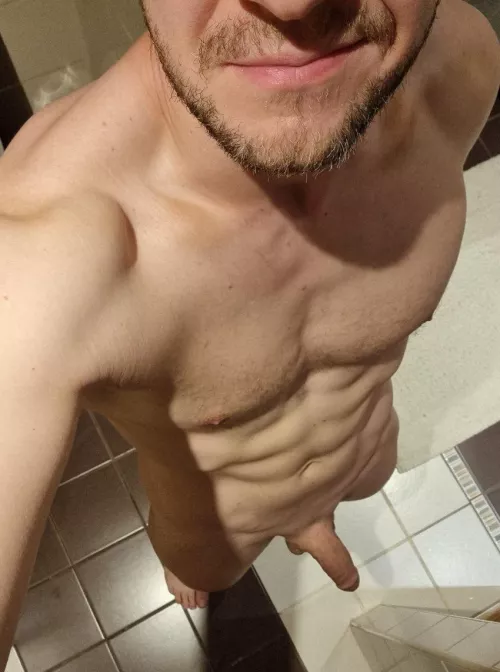 Pre workout (m)orning smirk by Frenchguiltypleasure