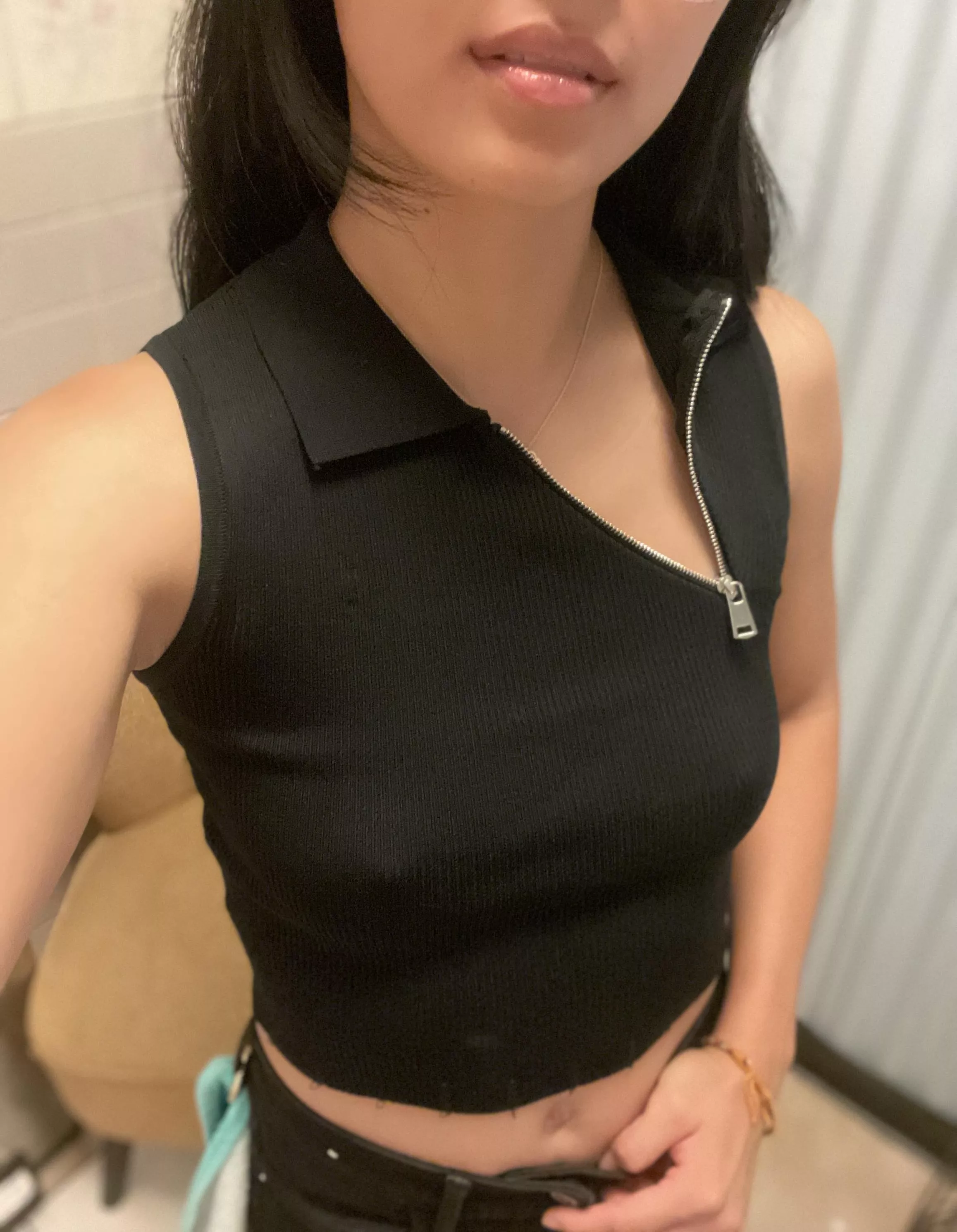 Quick bathroom selfie before I go back to work posted by SpanksAndCakes