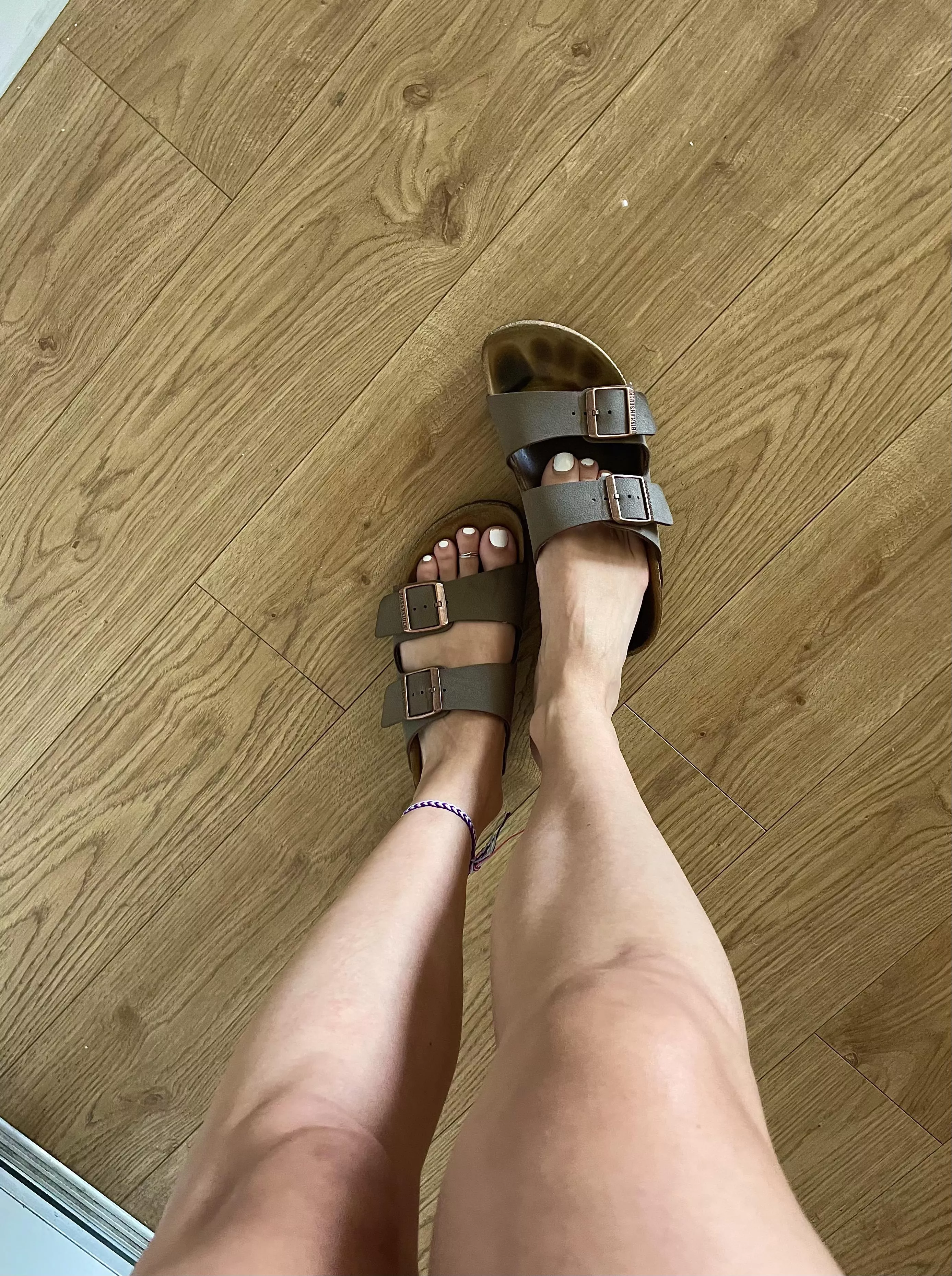 So hot today 🥵 posted by MiaHendrixxx