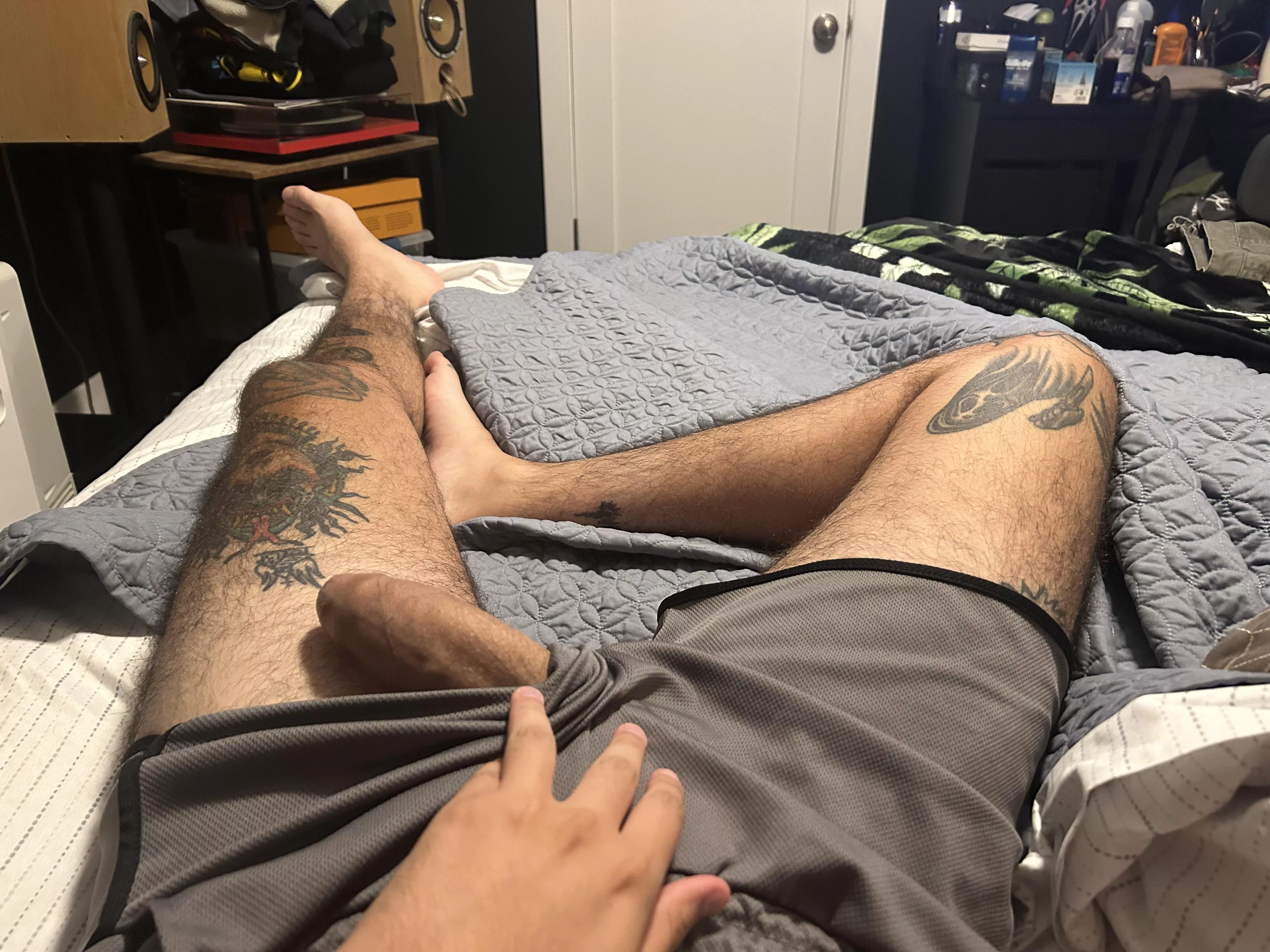 Waiting for the bros to get home(23) posted by diegoishome