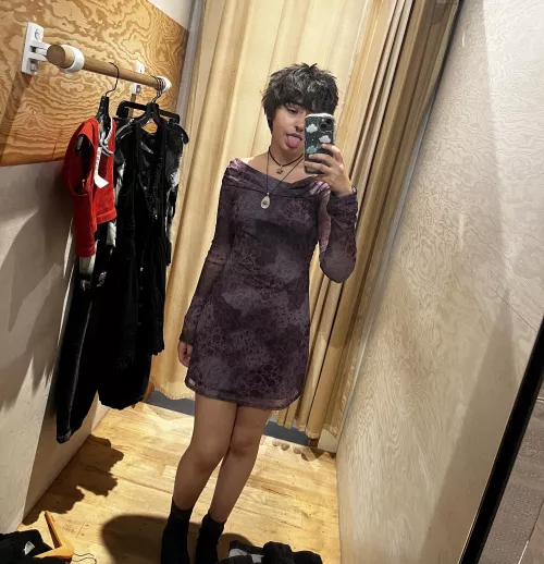 went to the mall yesterday and tried on some clothes :3 wish i could have gotten this dress ); by meowclock