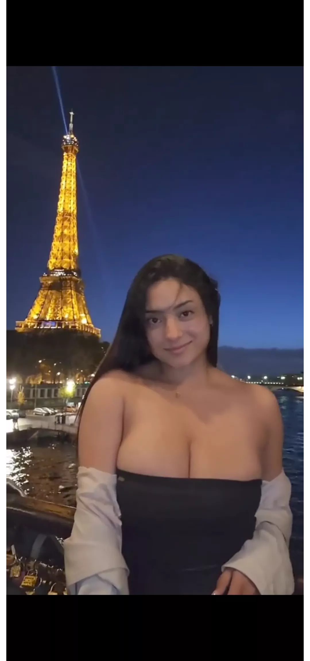 Who's she? posted by ScionOfLight__