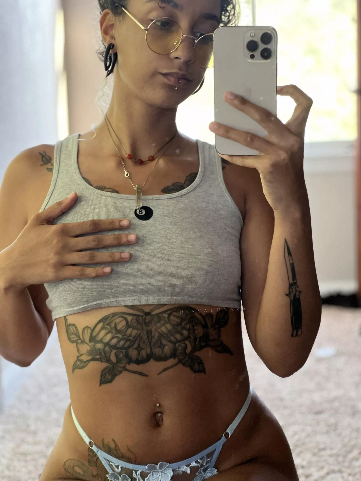 You can aim at my belly button [img] posted by avaluna96_