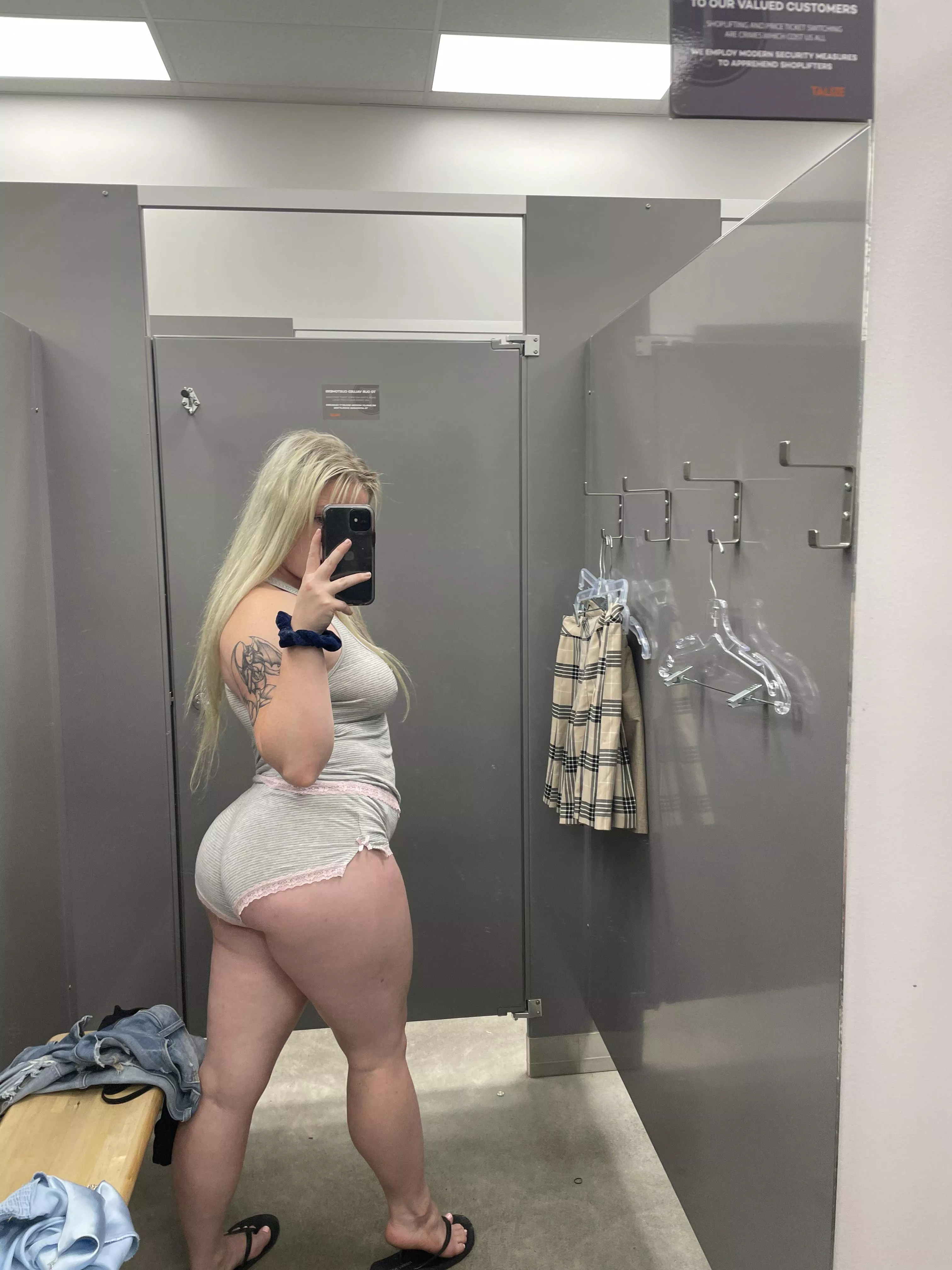 Ass or tits? posted by snownymph666