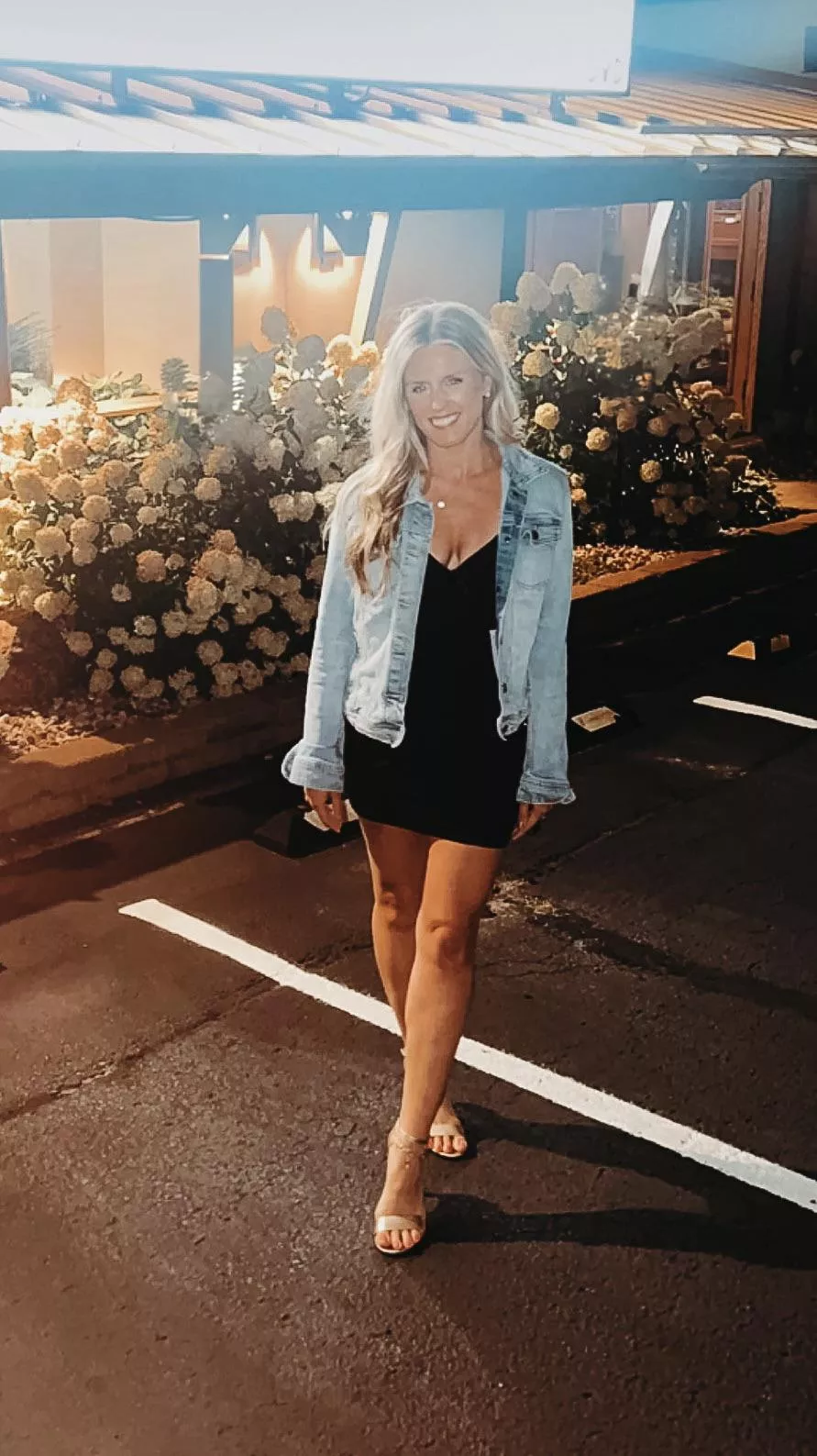 Celebrating turning 33 ☺️ posted by kendra_burke23