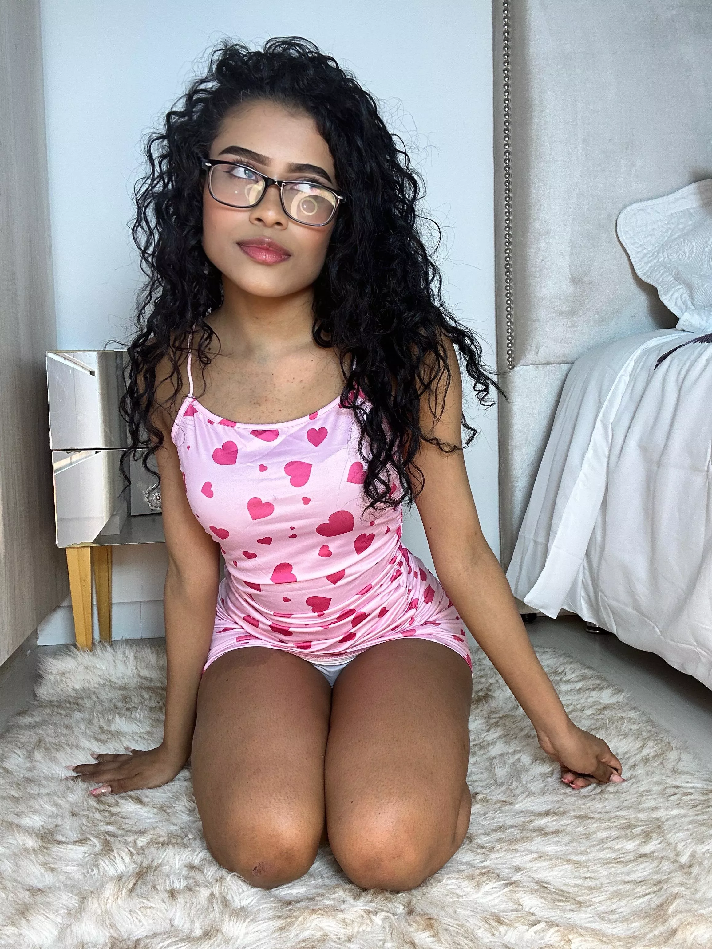 Everyone loves tight and pink posted by auroraelisex