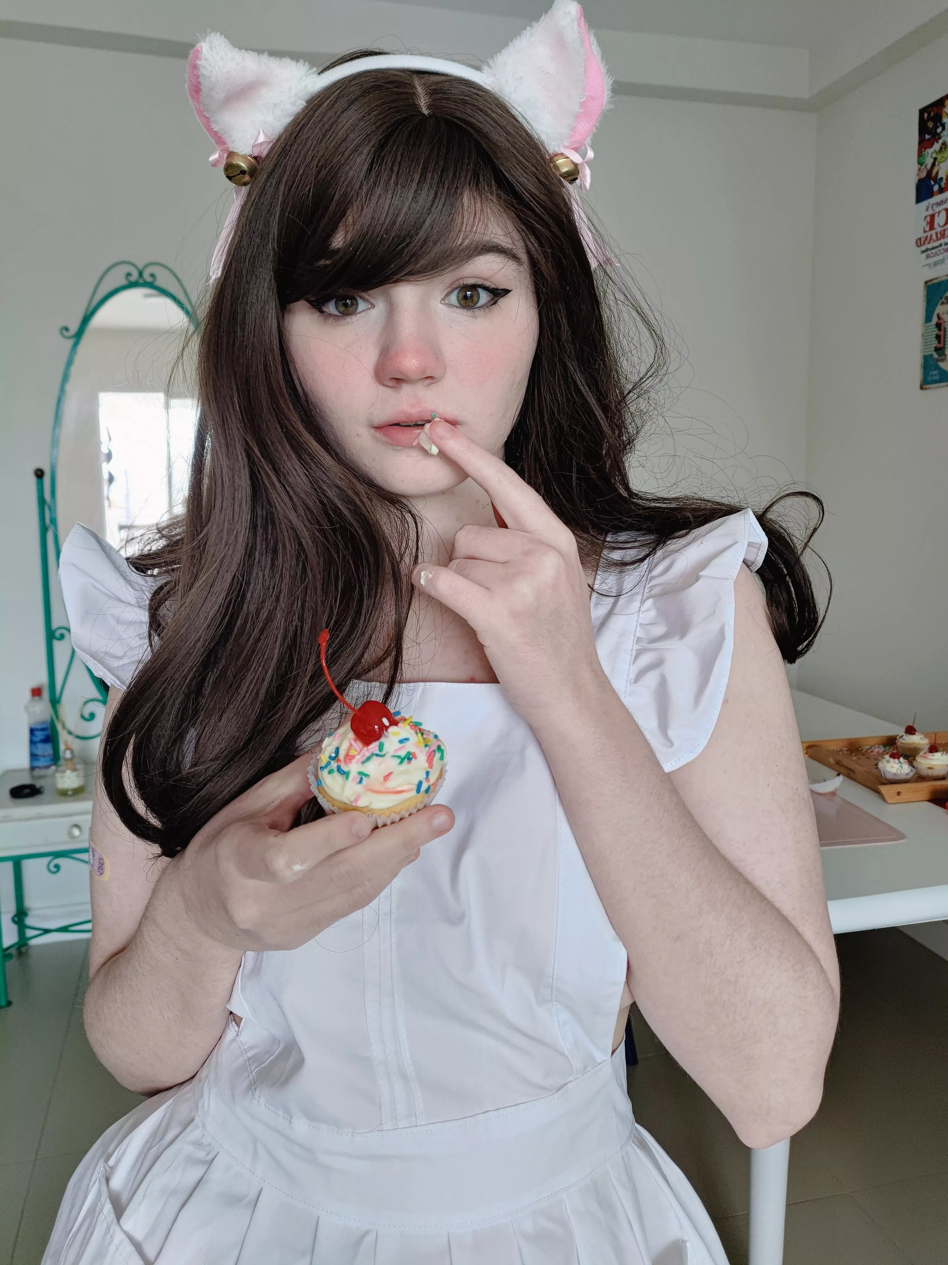 Here, grab a cupcake! (F) posted by Im_Cherry_Blossom