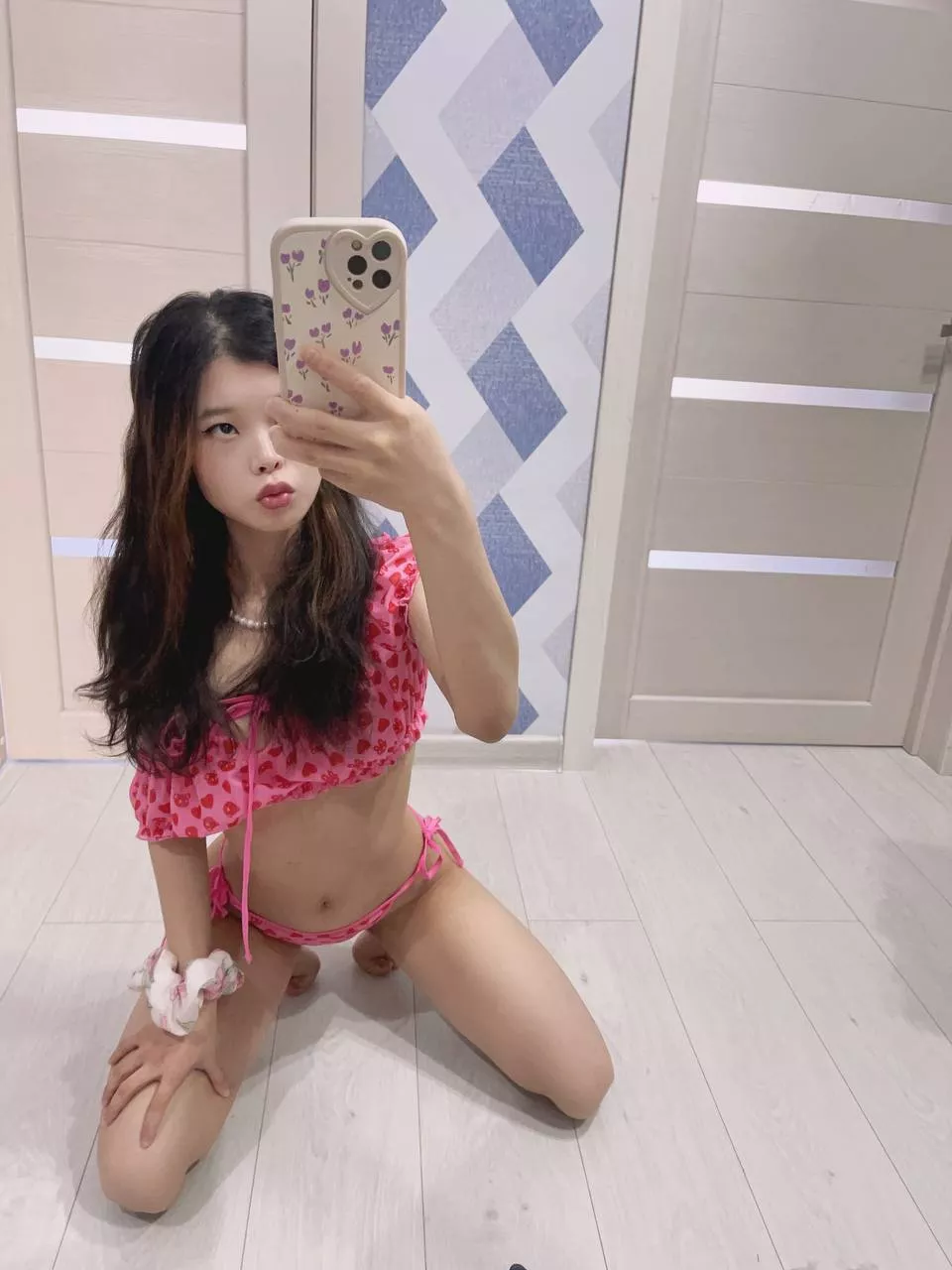 I love selfies in the mirror posted by WidelyHit