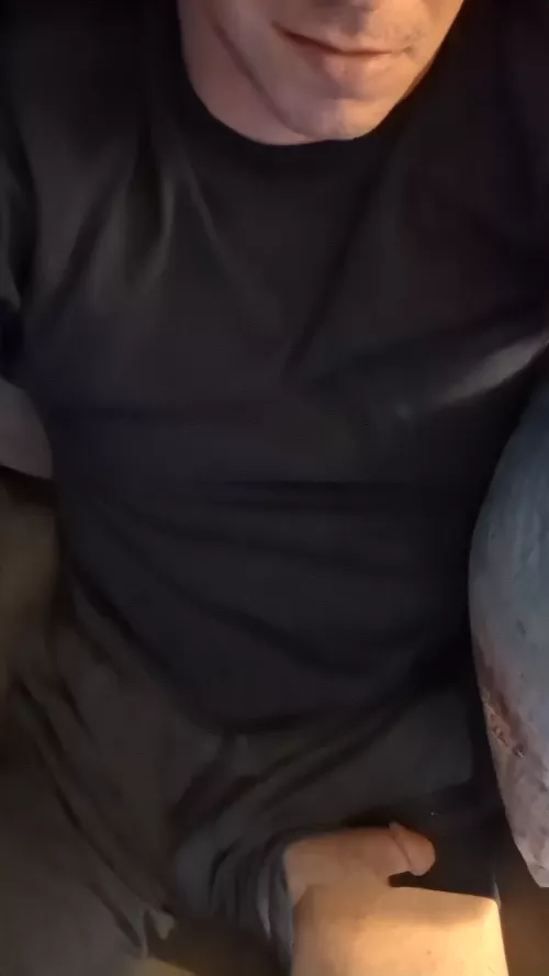 Just hanging out by Bcastagno