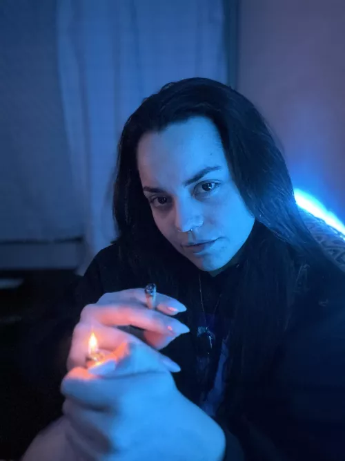 Rolled my own cigarette 💖, proud bby 🫶🏻 by lilkhaleesii