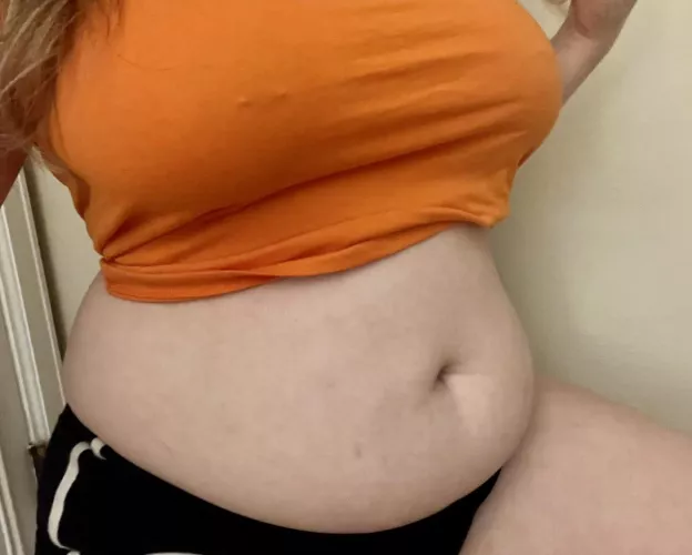 Think I should get bigger? 😇🐷 by Cherry-Bunny123