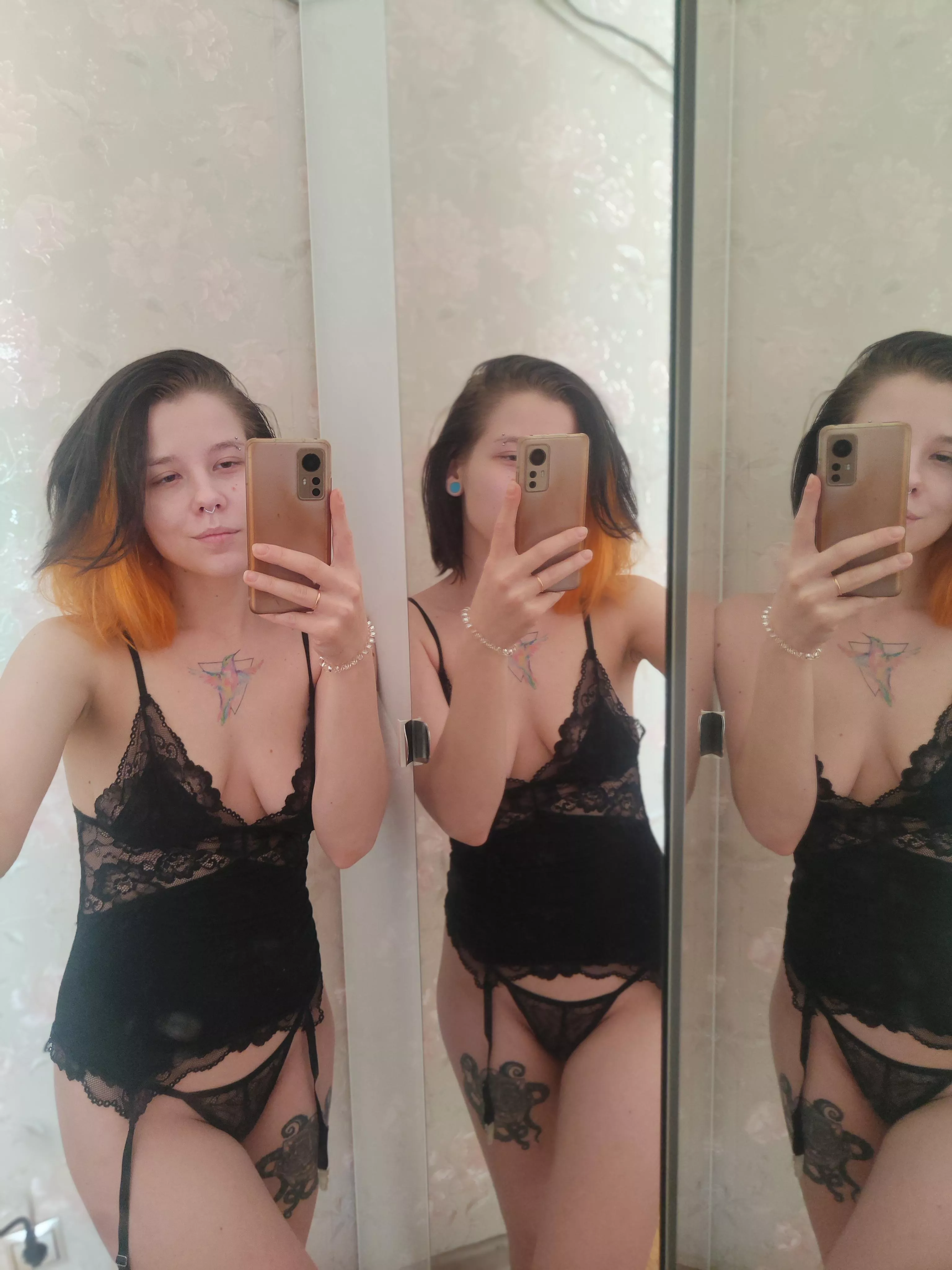 What could be better than selfies in the mirror posted by babyishSidecar790