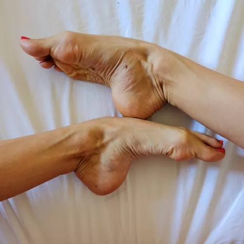 What's your favorite part about feet? by Galinap555