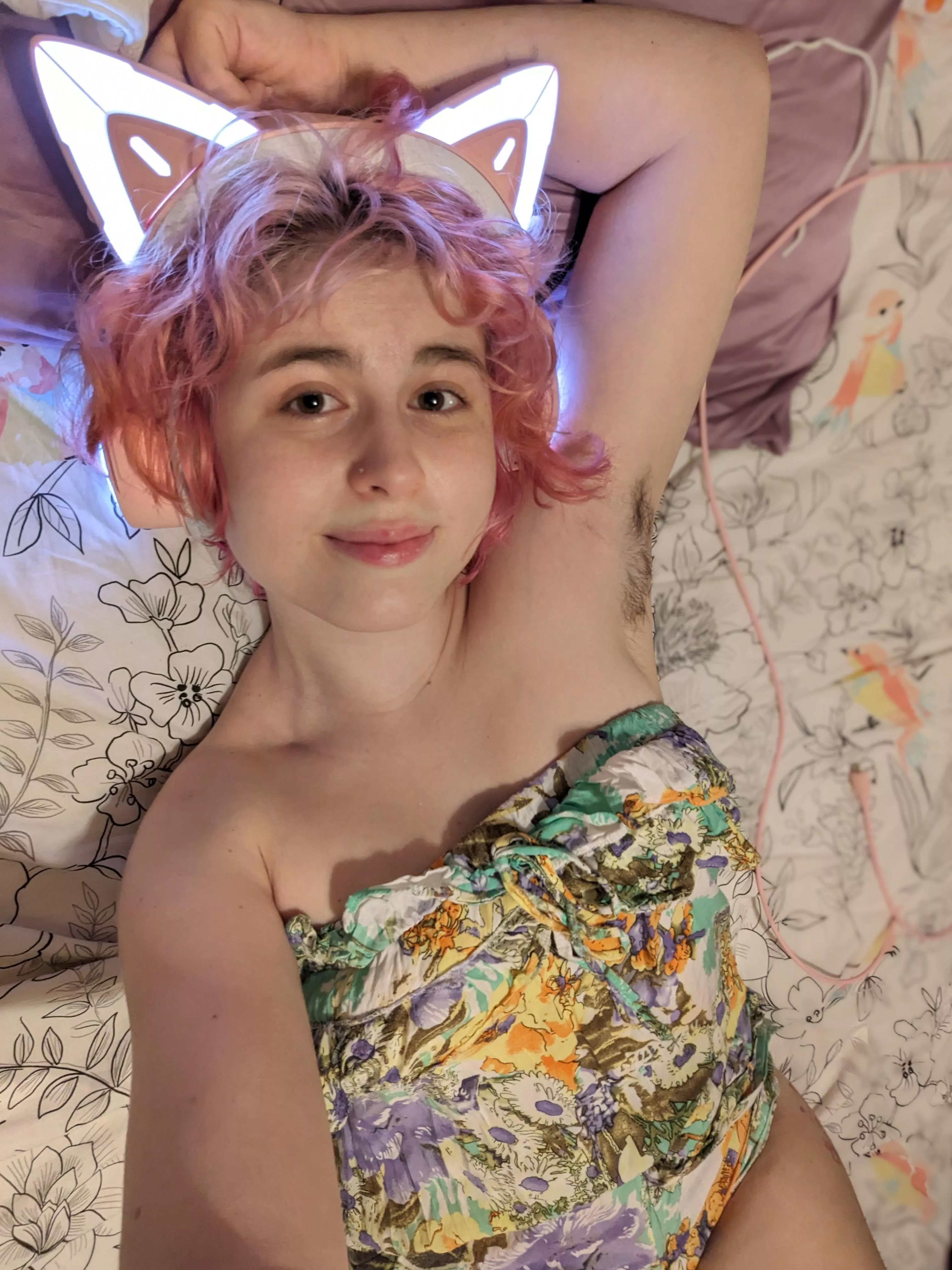 Who wants to chill with me? 💗 posted by Emirialovesu