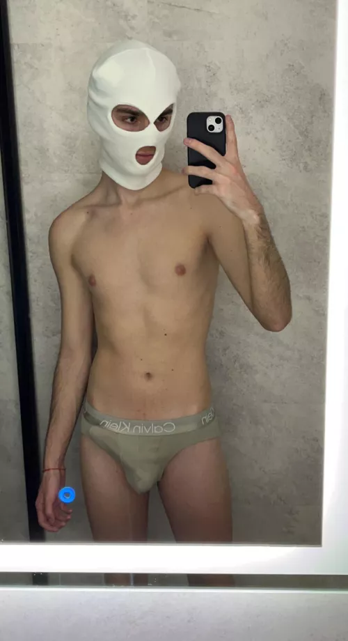 [18] who wants to take these off? by nikolalol