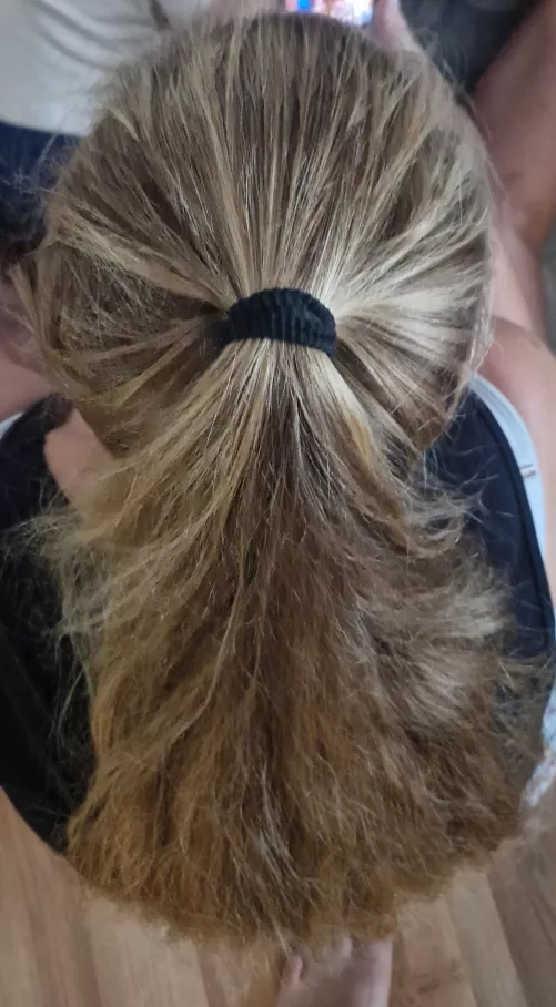 Cut or pull ? 🤤😍 by Direct-Reflection-33