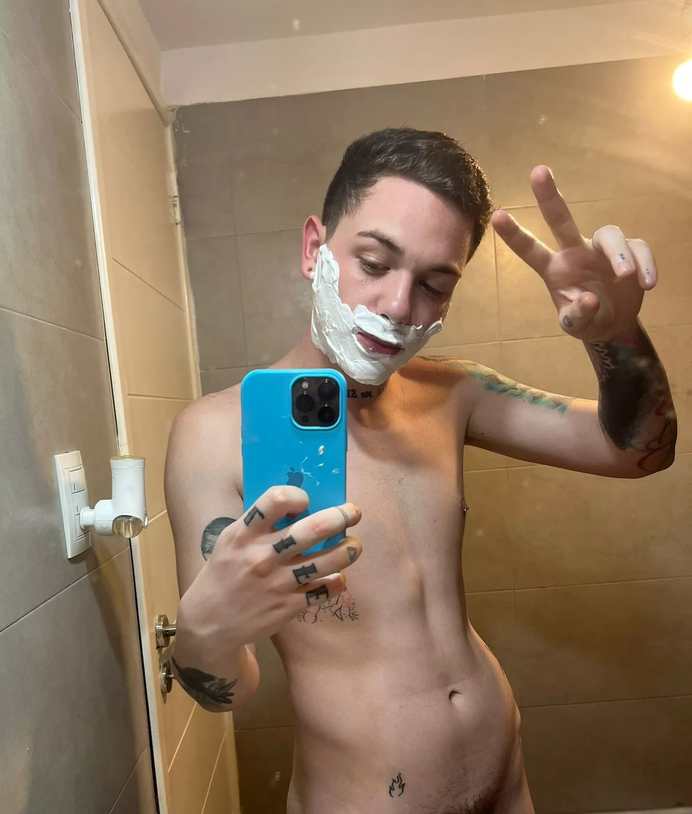 ell me what you think of me in the comments. posted by IamGiovanni95