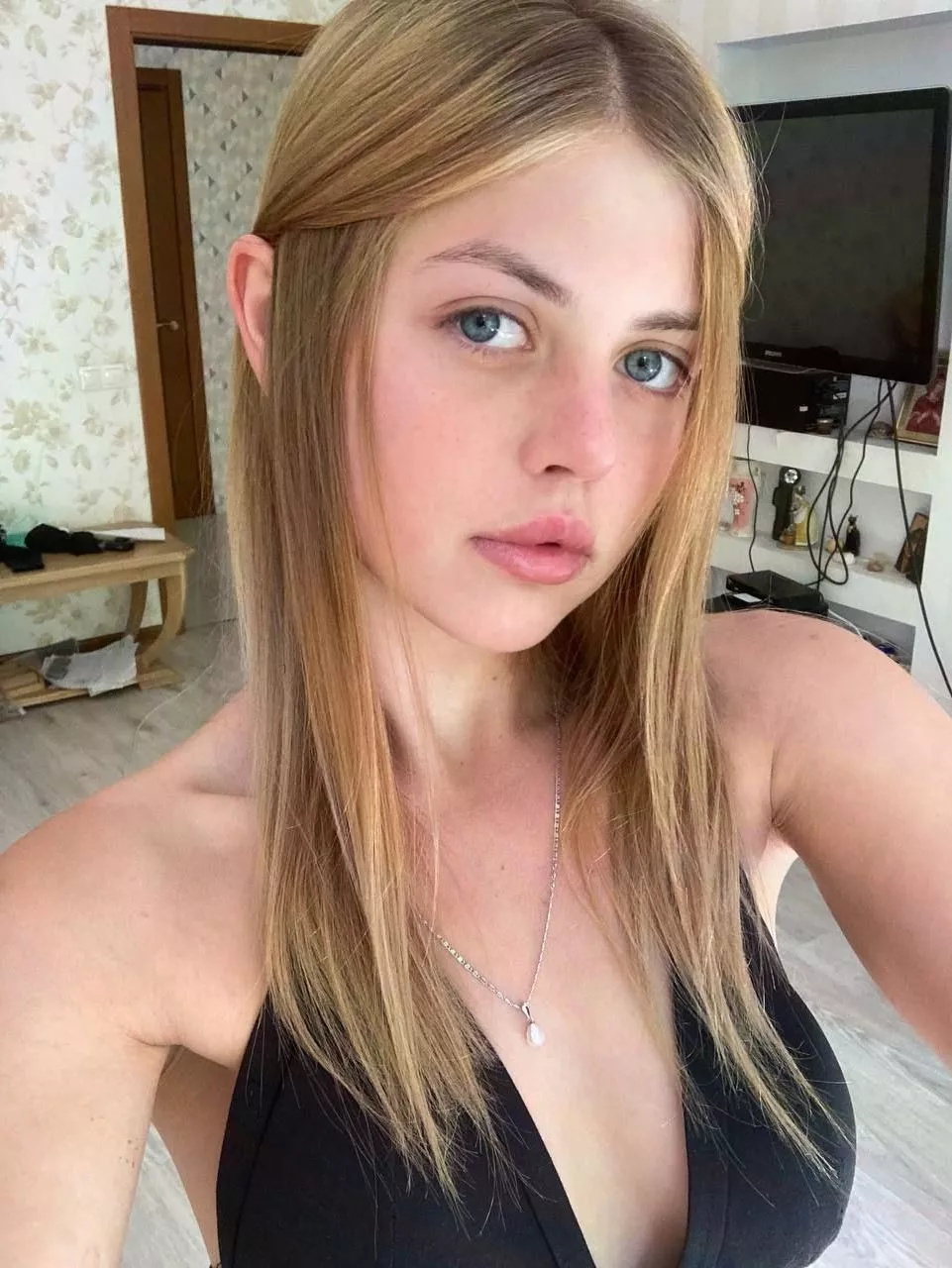 hey there ;) wish this was your dick posted by pediatrigxk