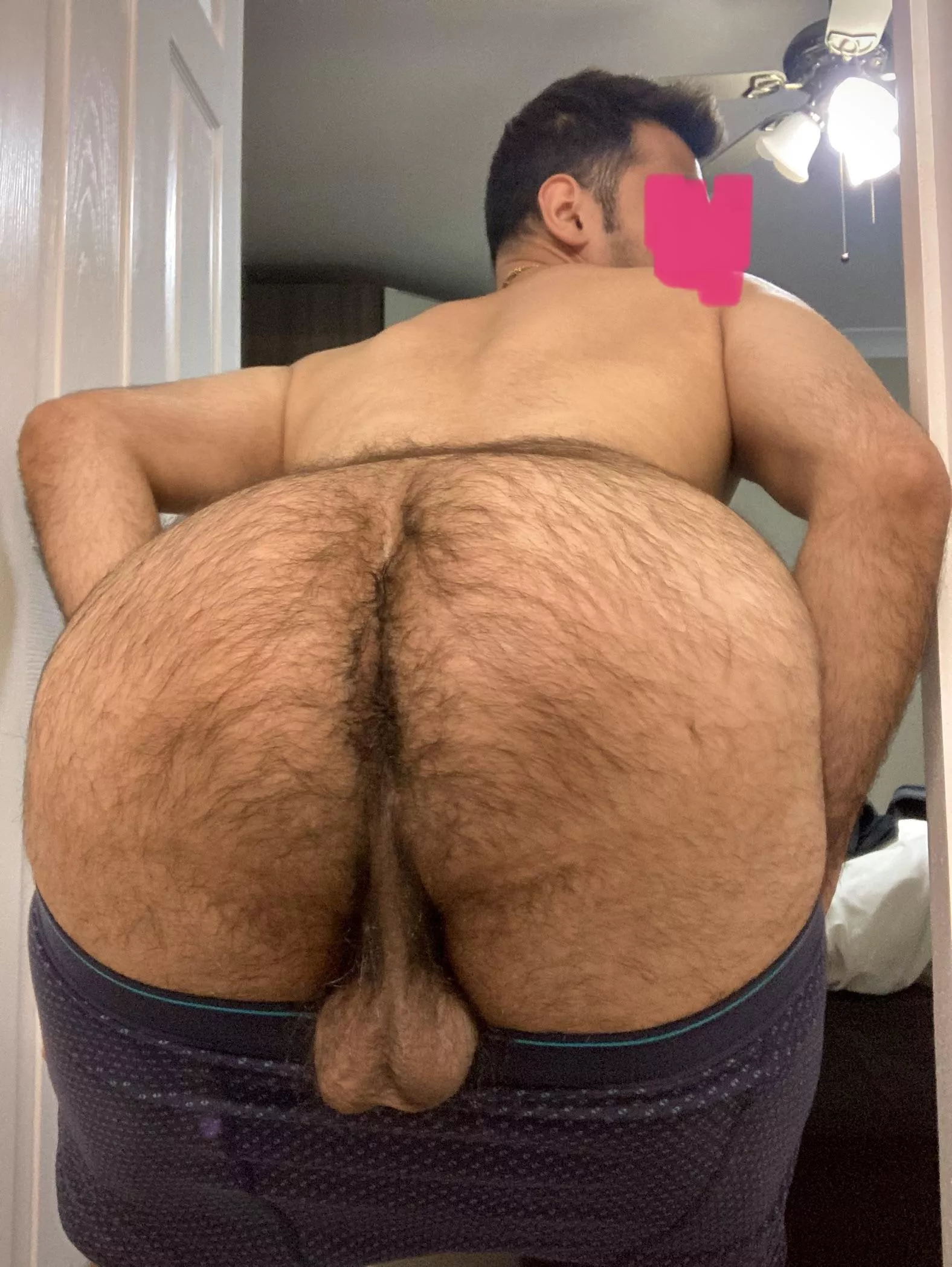 Hi 😇 posted by slaymedaddyyy