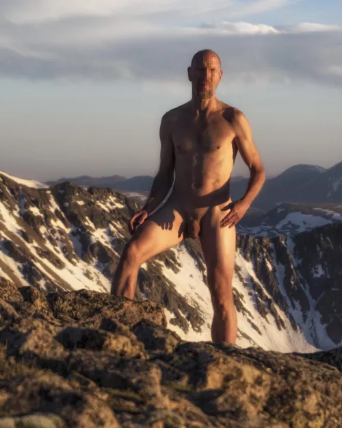 It’s chilly above 4000m even in the summer by AlpinistAlt