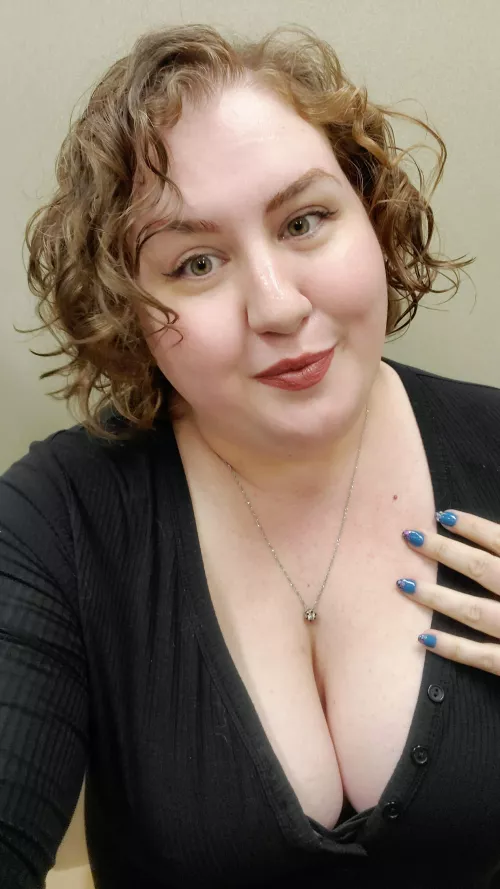 Pretty sure there is a correlation between me wearing lipstick and goofing off....or is it causation by gebamami