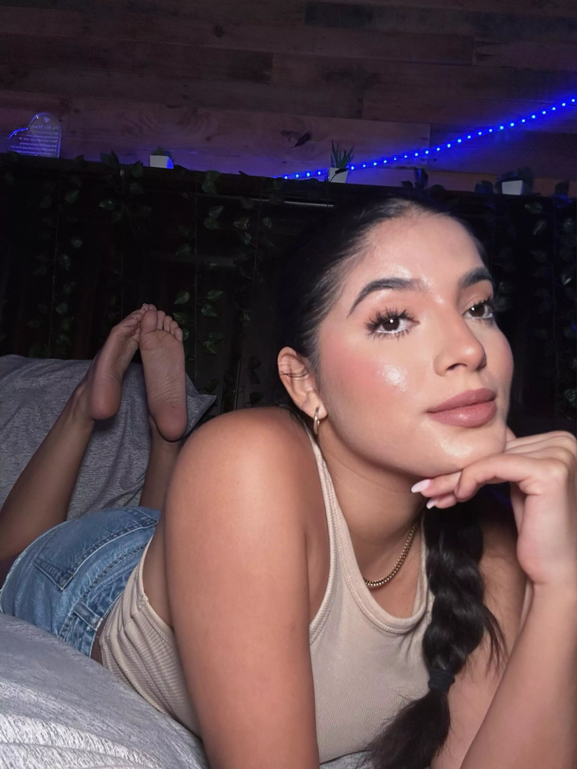 the pose <3 posted by Both-Weather4435