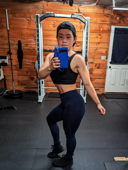 These skin tight leggings make me feel thicker than a Snickers! by risqkay