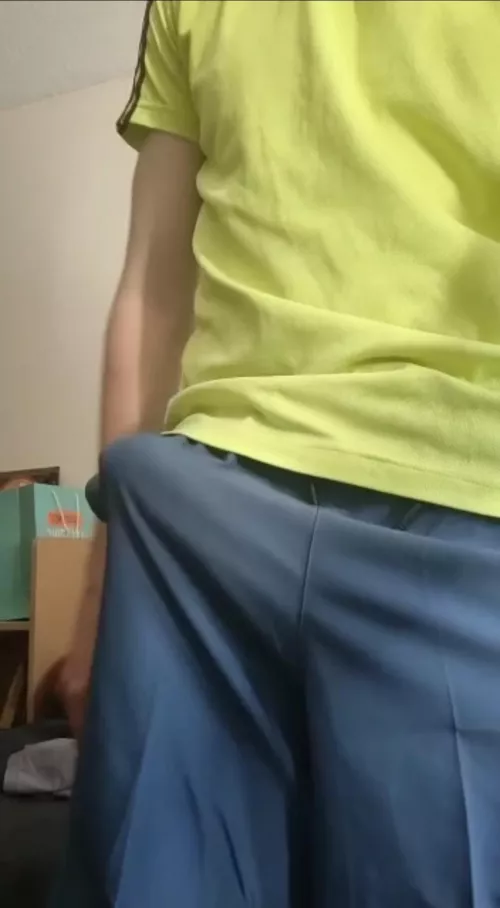 Think I could hide this at the gym? by Spoodesplz