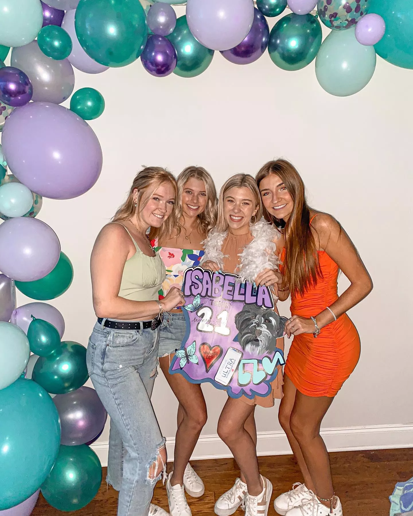 21st BDay posted by whitetoweltw