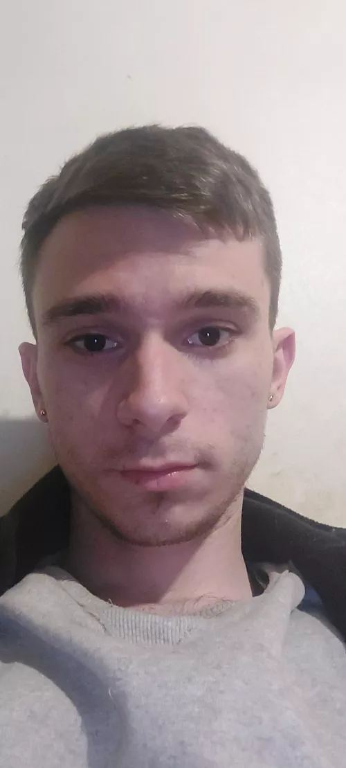 Can I get a hi? by Acrobatic-Bake2084