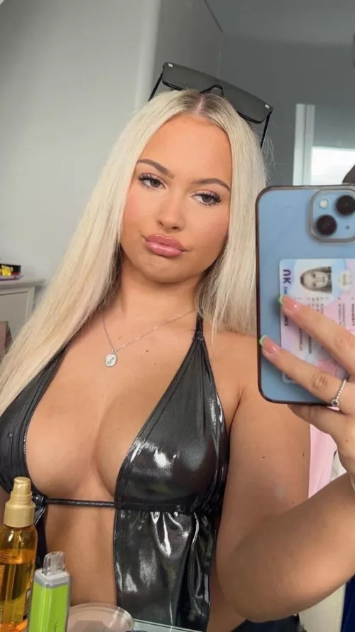 Eleanor by [deleted]