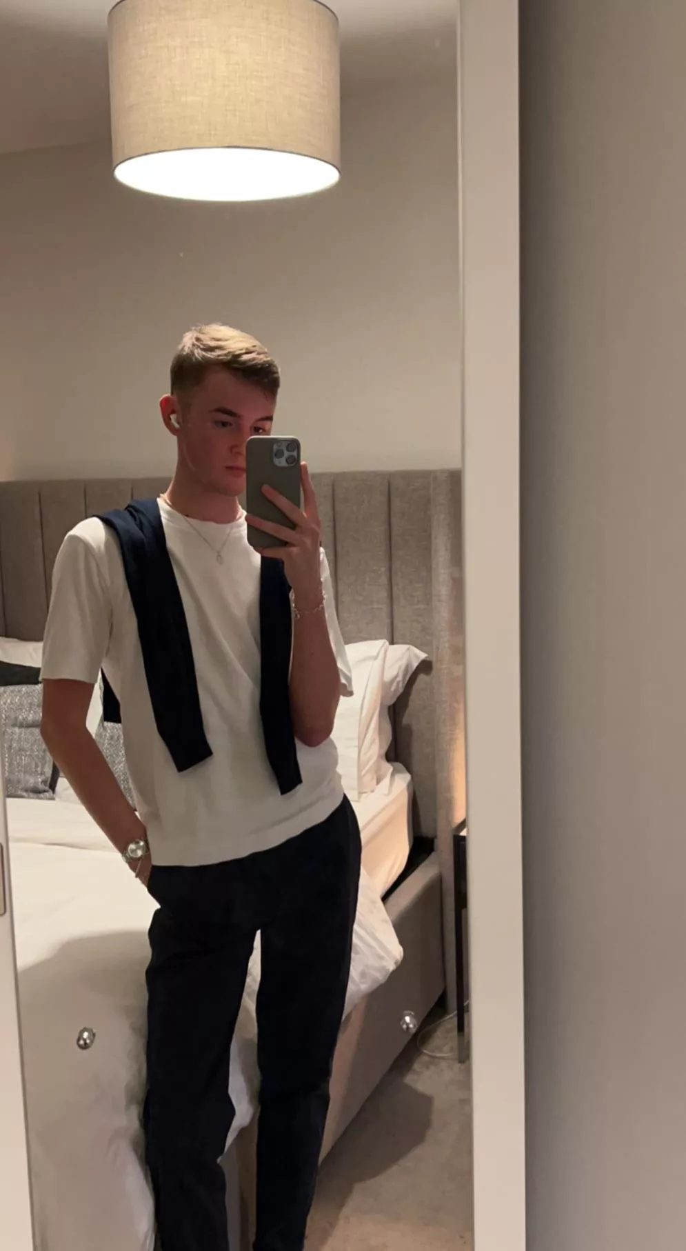 Hi 🙃 posted by zanpsn1