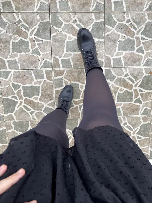 I always wear pantyhose on a date by Emmacutiepie