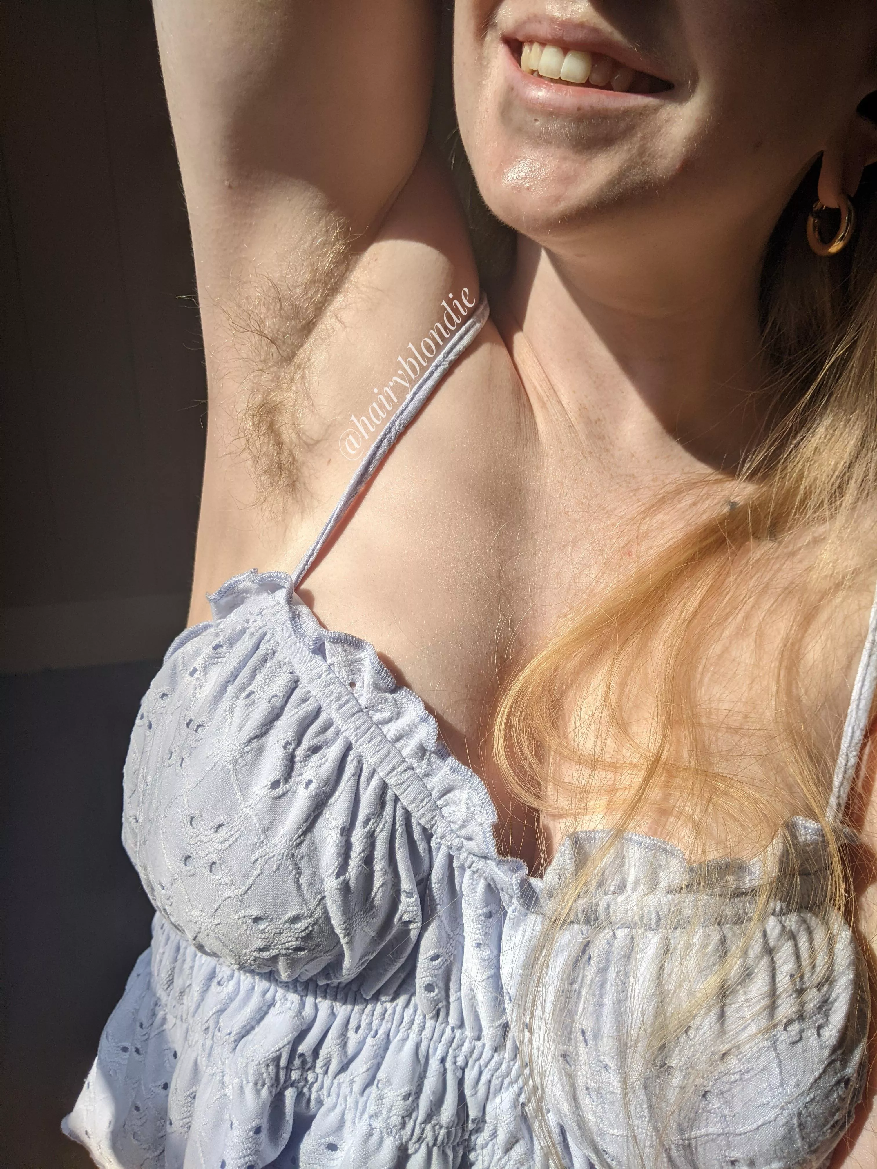 I hate deodorant and razors, can you tell? posted by efiwfsn