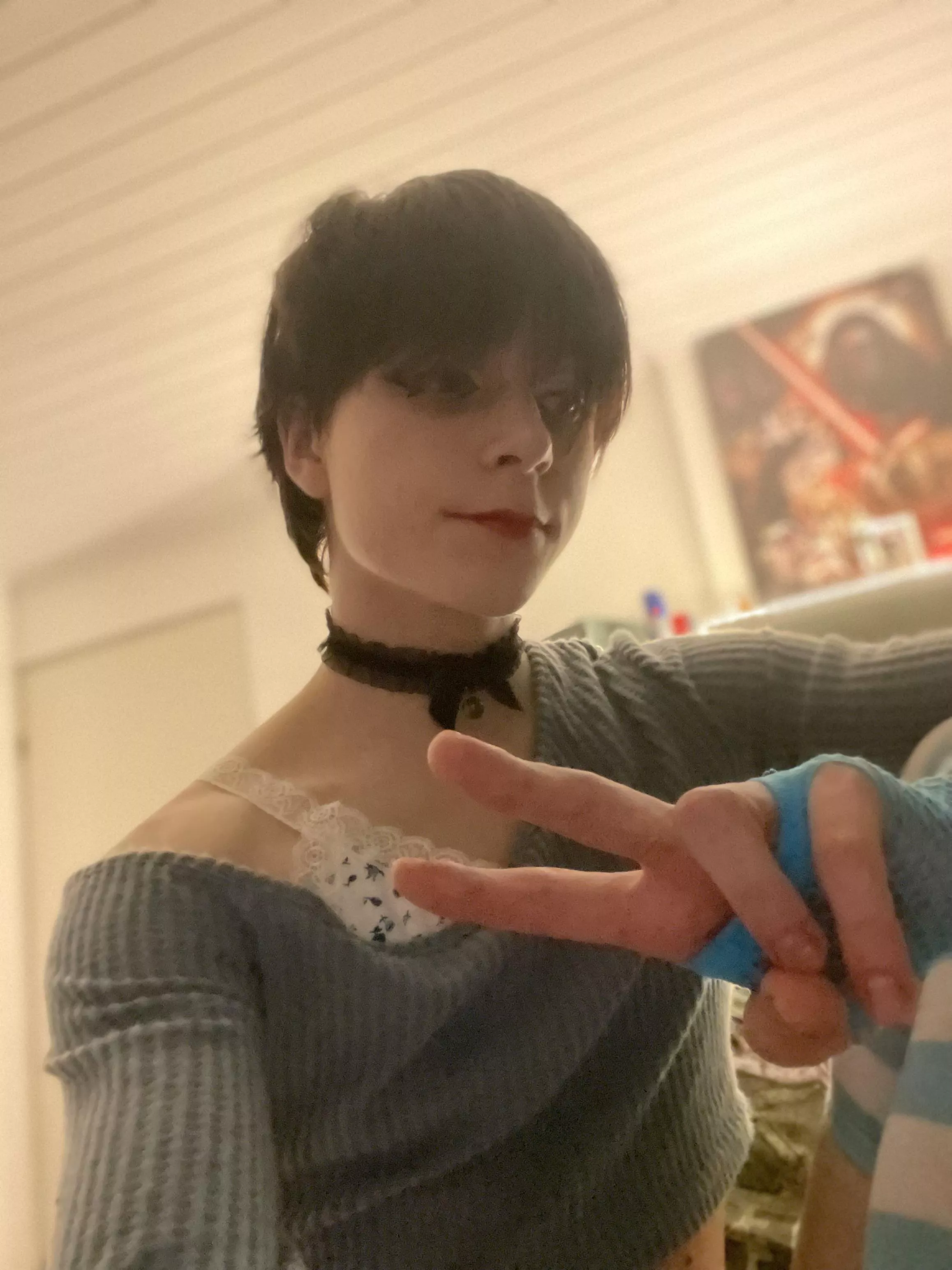 In need of headpats ✌️ posted by CasualFb