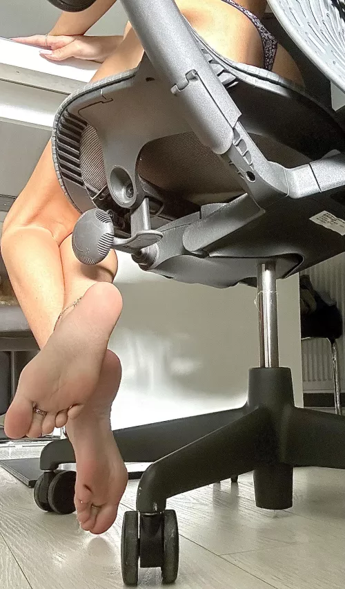 Oh I didn’t see you down there 🙈 by Scared-Abalone-3477